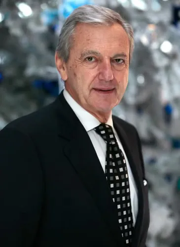 [ SOCIÉTÉ ]Daniel Bilalian, ancien visage des JT de France...