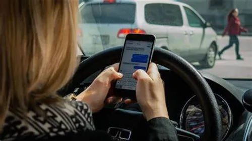 [ Sécurité ] Comportements dangereux au volant : 1 automobiliste...