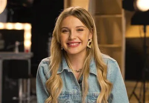 [ PEOPLE - FAITS DIVERS ] Une chanteuse de 18 ans victime d'une...