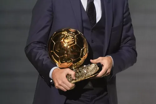 [ SPORT - FOOTBALL ] Sans surprise, Messi reçoit son 8ème ballon d'Or