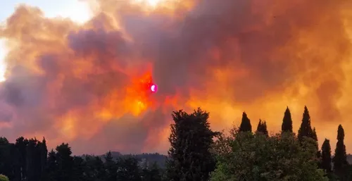 [ ENVIRONNEMENT ] Des incendies frappent l’ensemble de la région et...