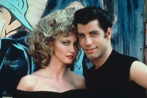 [ PEOPLE ] John Travolta rend hommage à Olivia Newton-John