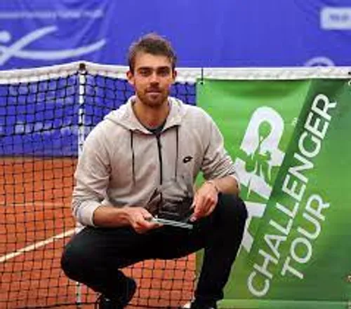 [SPORT-TENNIS]: Le Nîmois, Benjamin Bonzi est à Roland Garros...