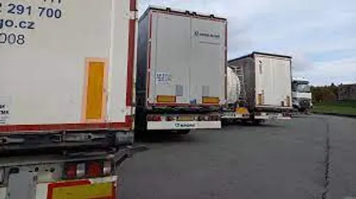 [FAITS DIVERS]: Un chauffeur routier transportant une cinquantaine...