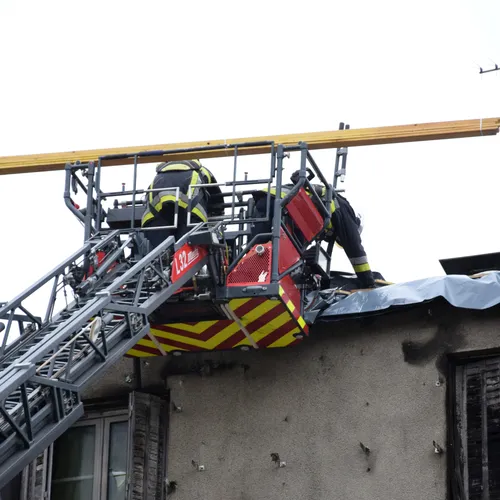 Incendie en cours au foyer Adoma à Dreux