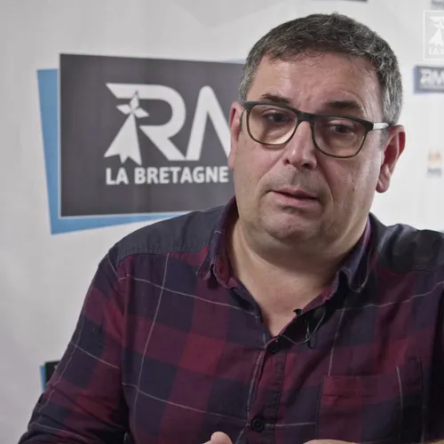 La bombe et le pylône d'Erwan Chartier-Le Floch