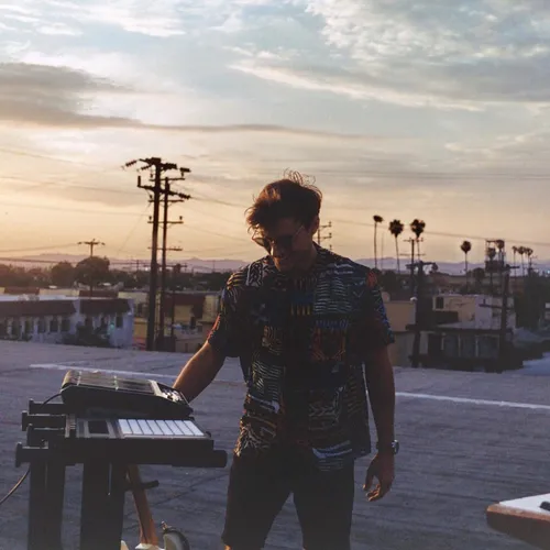 FG MUSIC STORY – QUELQUES NOUVEAUTÉS MUSICALES : MØME ET SON « BLUE SUMMER »