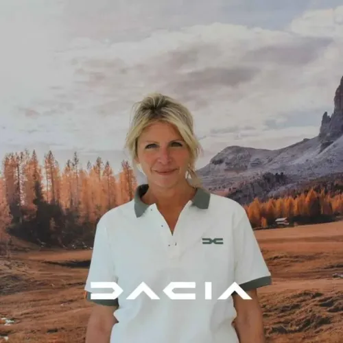 Julie Violante, cheffe de service marketing et communication de la plaque Renault Marseille