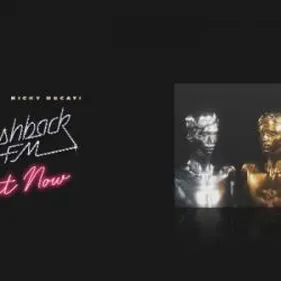 Mome sort son album Flashback FM