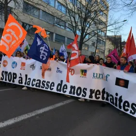 10e journée de mobilisation : quelle position pour l’intersyndicale...