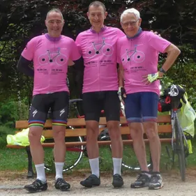 De Beaune à Saint-Malo : 700 km à vélo pour soutenir les femmes...
