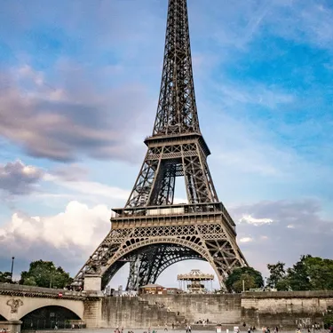 AGORIA INVESTIT TOUS LES JEUDIS DE L'ÉTÉ LE PREMIER ÉTAGE DE LA...