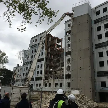 La destruction du dernier immeuble Boutaric a commencé