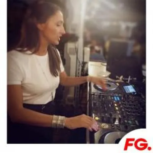 CLUB FG : NATALY K