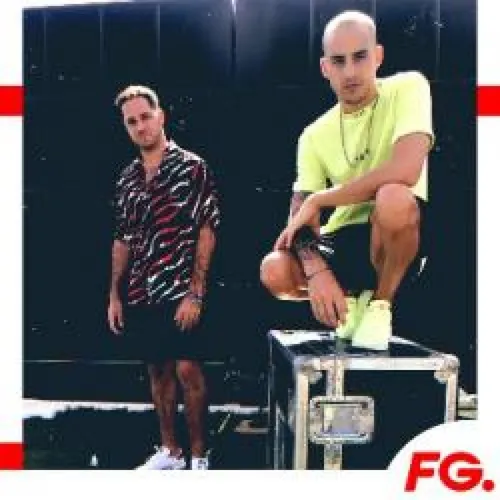 CLOUD PARTY : CHICKS LUV US