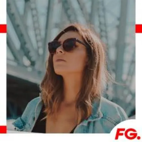 CLOUD PARTY : SARA COSTA