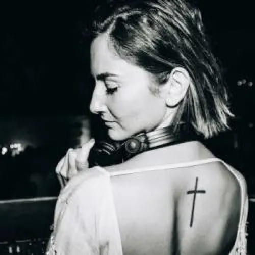 HAPPY HOUR DJ : ELITSA