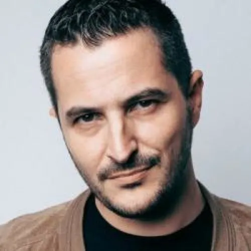 HAPPY HOUR DJ : DANNY WILD