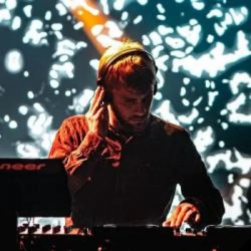 LA NUIT MAXXIMUM SUR FG : QUENTIN SCHNEIDER