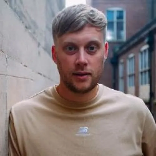 HAPPY HOUR DJ : SAM DEXTER