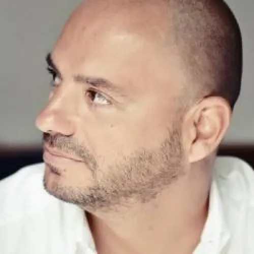 HAPPY HOUR DJ : ART OF TONES