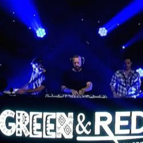 HAPPY HOUR DJ : GREEN & RED