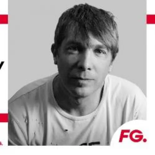 HAPPY HOUR DJ : MICHAEL GRAY