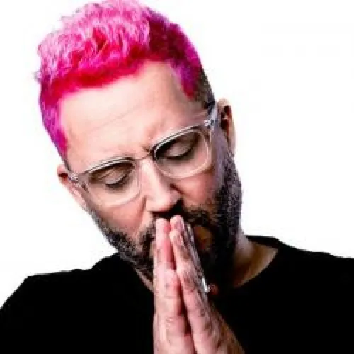 HAPPY HOUR DJ : SAM KARLSON