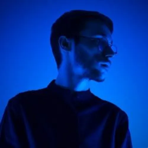 HAPPY HOUR DJ : LONELY IN THE RAIN