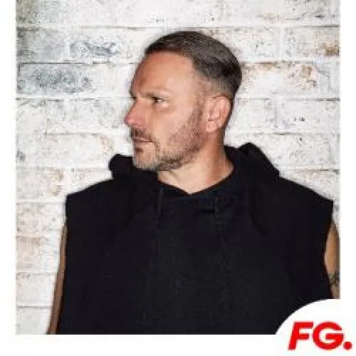 CLUB FG : MARK KNIGHT