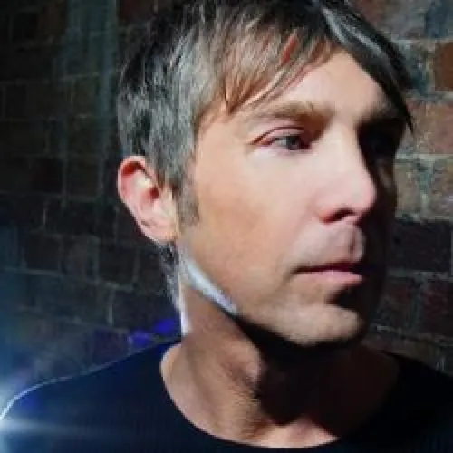 HAPPY HOUR DJ : MICHAEL GRAY