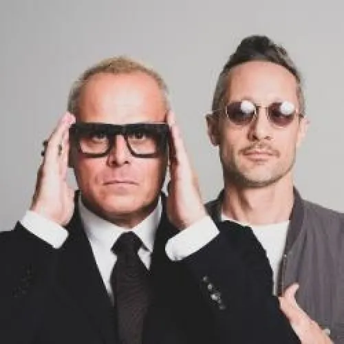 CLUB FG : THE CUBE GUYS