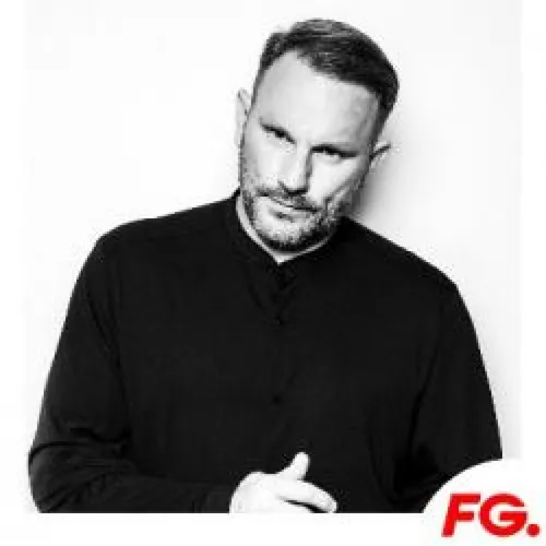 CLUB FG : MARK KNIGHT