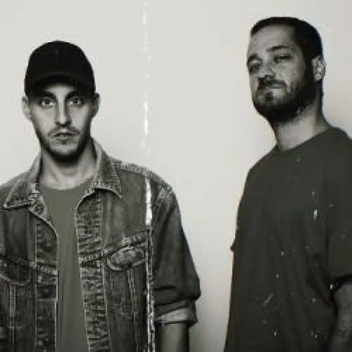 CLUB FG : CHICKS LUV US