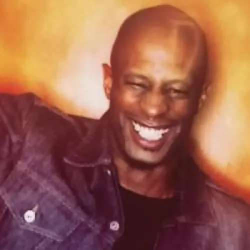 HAPPY HOUR DJ : AFRO MEDUSA