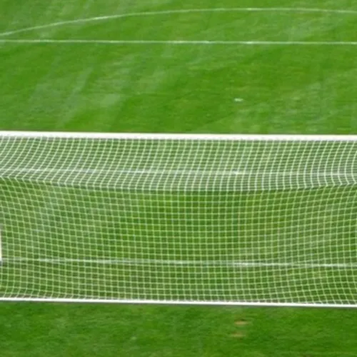 Pourquoi la zone devant le but de foot s’appelle-t-elle « surface...