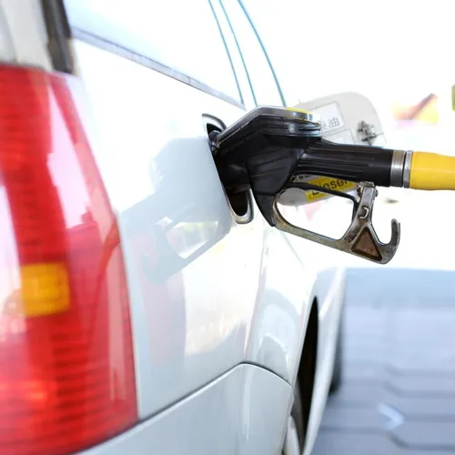 Comment conduire pour consommer moins de carburant ?