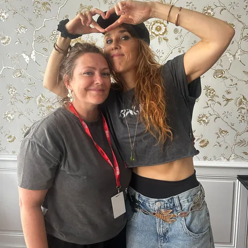 Sur la route des festivals avec ZAZ aux FRANCOFOLIES