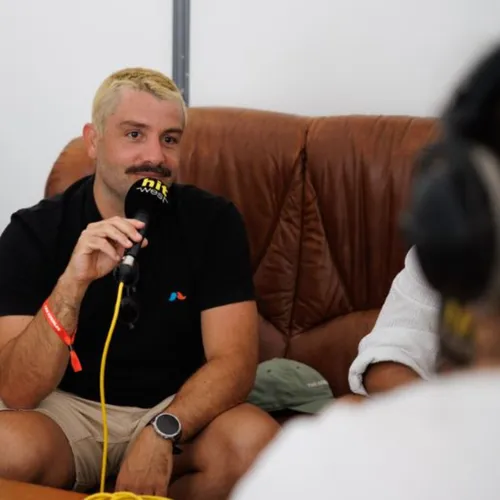 Sur la route des festivals avec DELUXE aux ESCALES
