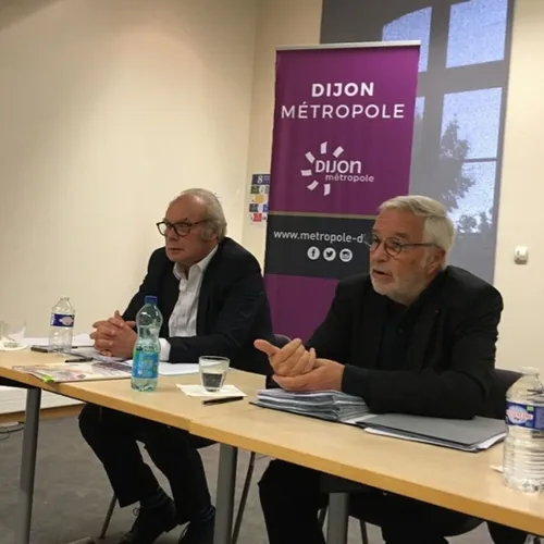 Stationnement à Dijon, projet pour la rocade… François Rebsamen...