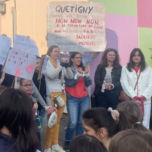 Ils disent non aux fermetures de classes
