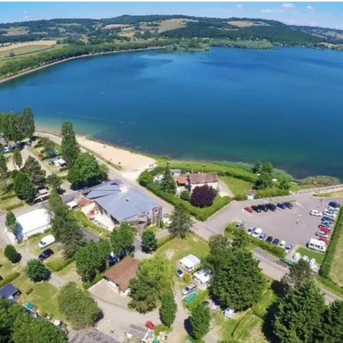 Découvrez le camping du lac de Panthier