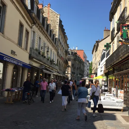Réouverture de tous les commerces du centre-ville de Dijon