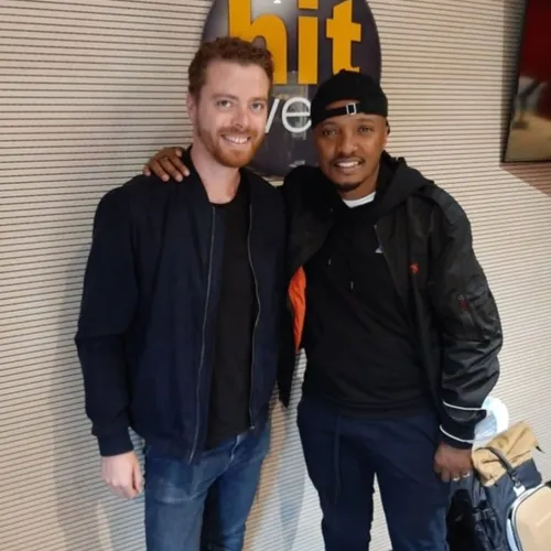 1H AVEC SOPRANO SUR HIT WEST