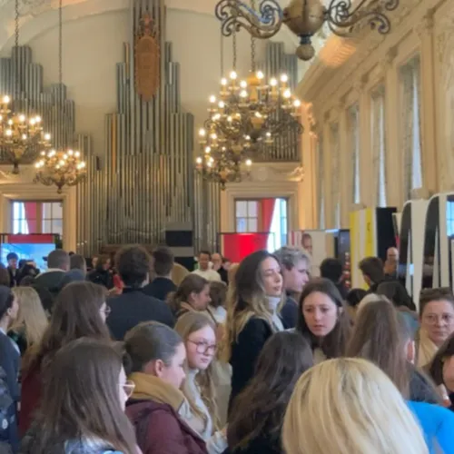 Reims : du monde pour la tournée You & ME