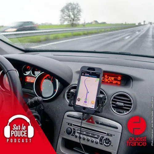 9 décembre 2022 - On a testé la voix du père Noël sur Waze