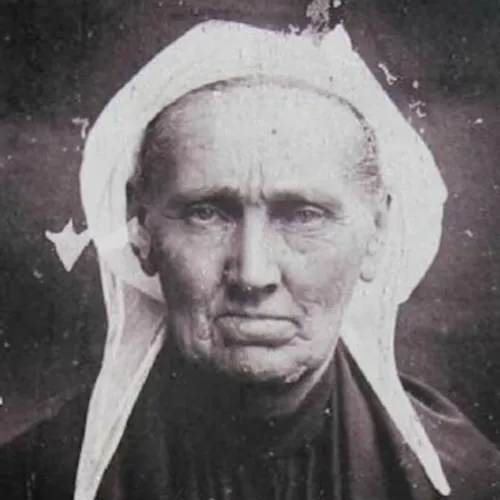 Cette femme, pourtant illettrée, est un symbole du renouveau de la...