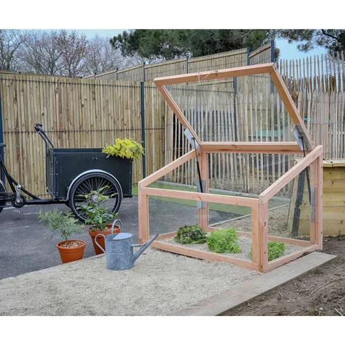 Upgaarden transforme les "déchets" du BTP en serres de jardin