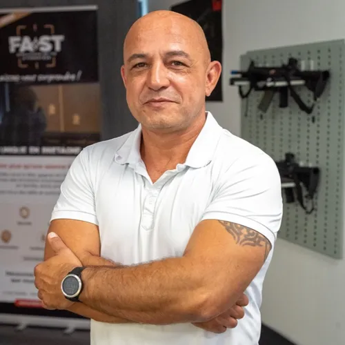 Ancien militaire, Frédéric Actif forme au tir virtuel