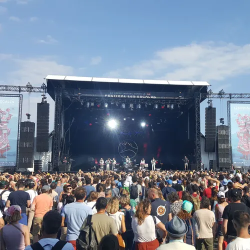 LA FEMME EN INTERVIEW AUX ESCALES DE ST NAZAIRE (2022)